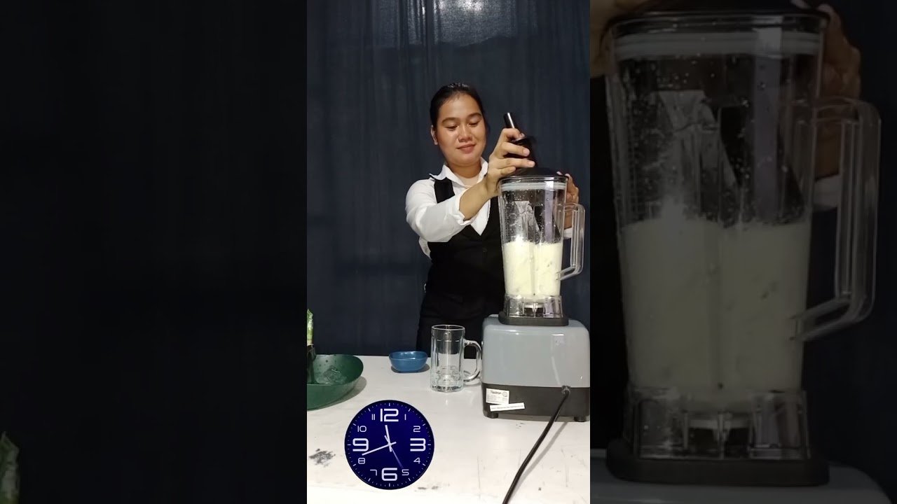 healthy detox green smoothie (spinach+apple+orange+fresh milk)